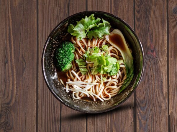 29. Chongqing Nudler med Chilisauce